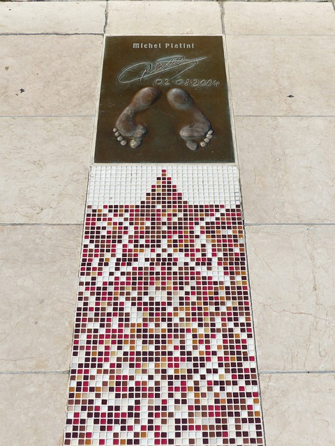 社交媒体道